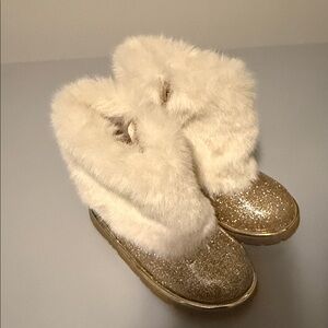 Sparkly Gold and Cream Toddler Boots. Size 8